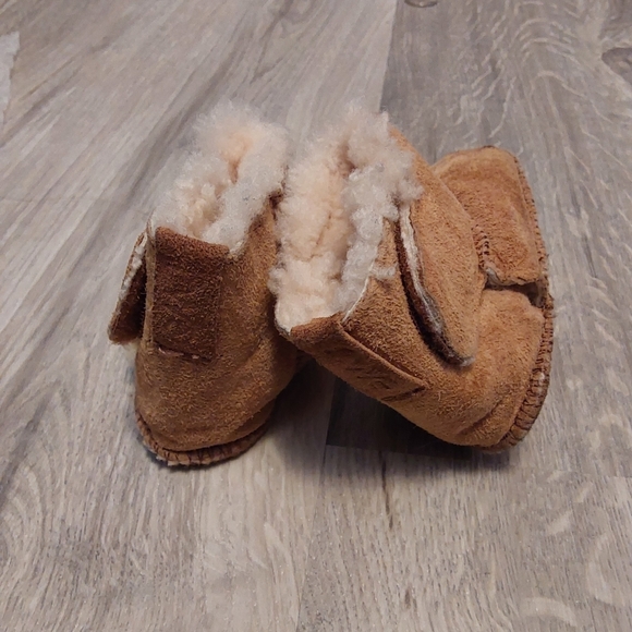 Emu Baby Booties - Picture 3 of 3